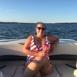 Meet your Posher, Dawn